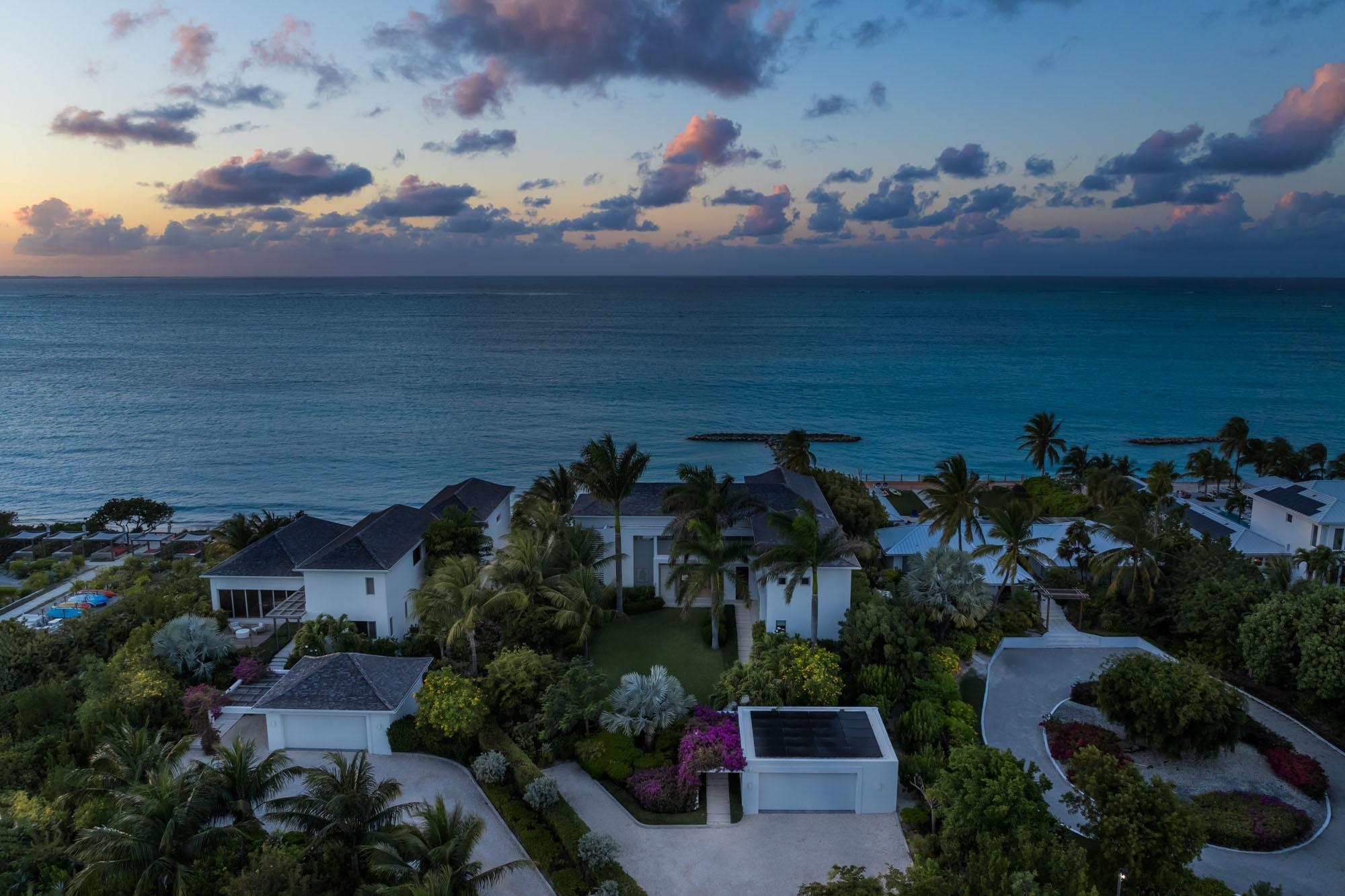 Beach Enclave Grace Bay - Villa 2