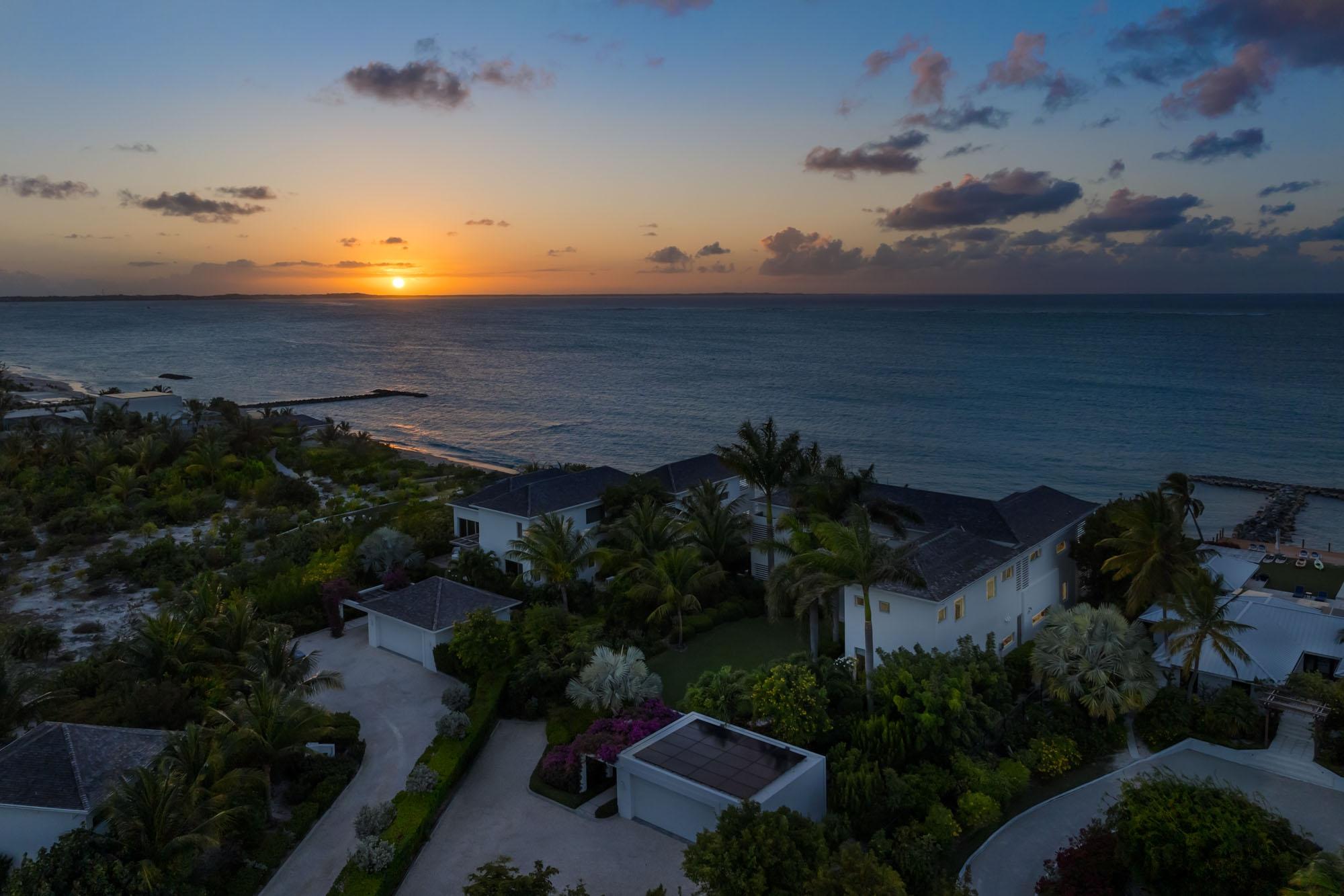 Beach Enclave Grace Bay - Villa 2