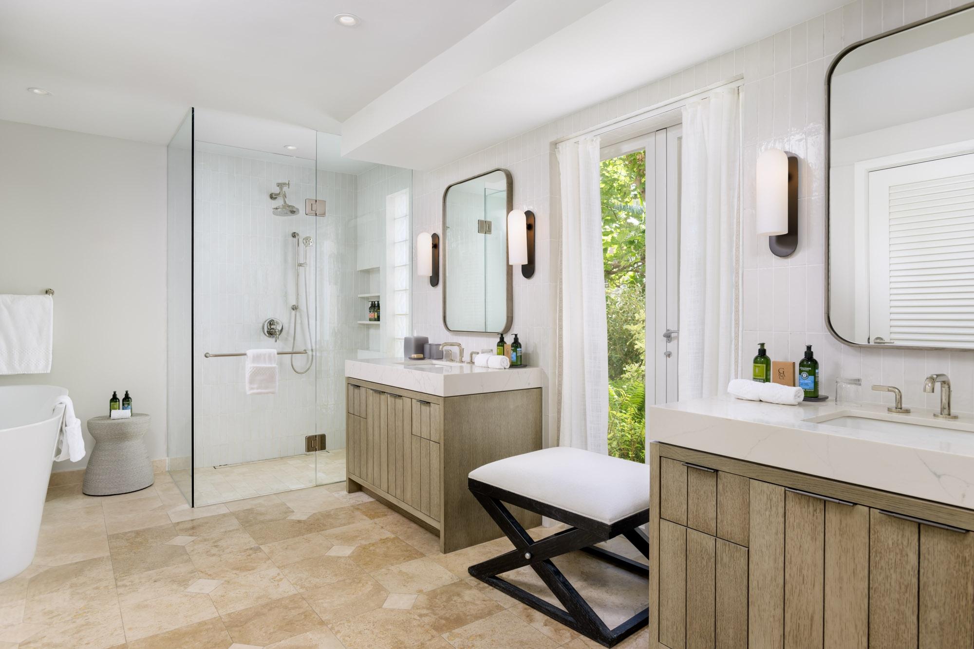 Grace Bay Club - Villa E101.102