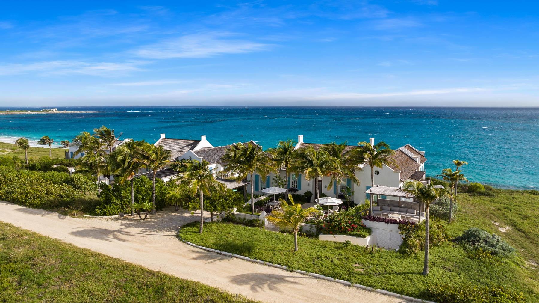 ADVENTURE VILLA