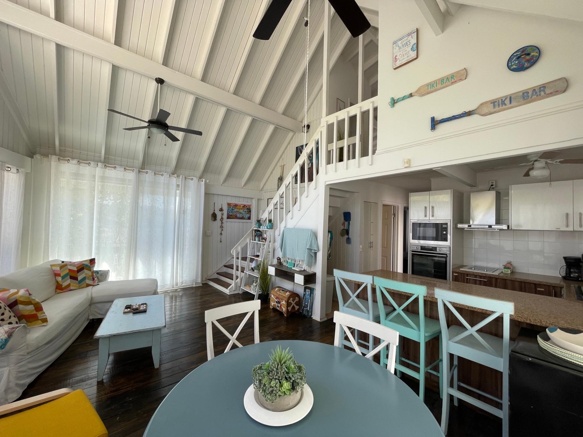 SEAWOOD VILLA
