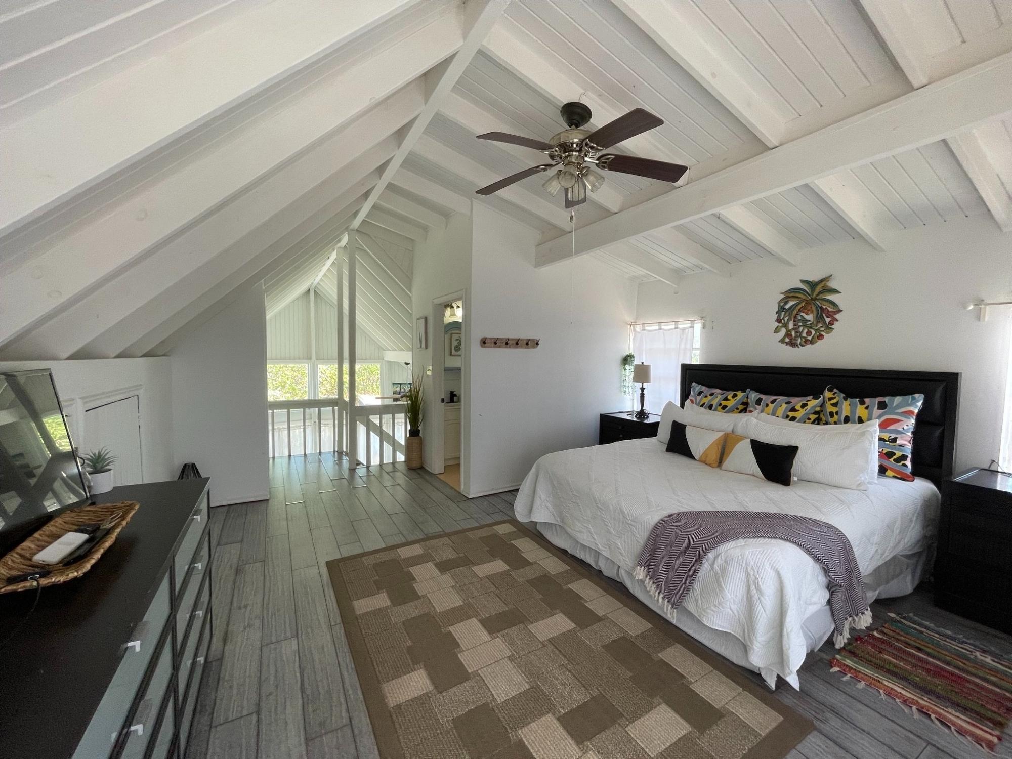 SEAWOOD VILLA