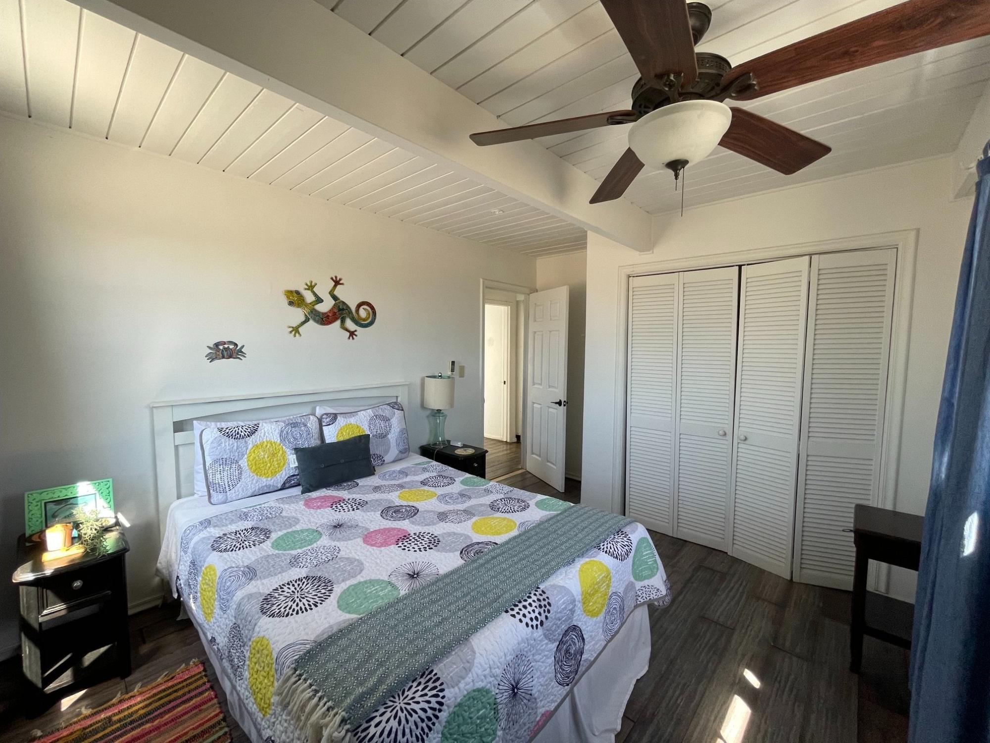 SEAWOOD VILLA