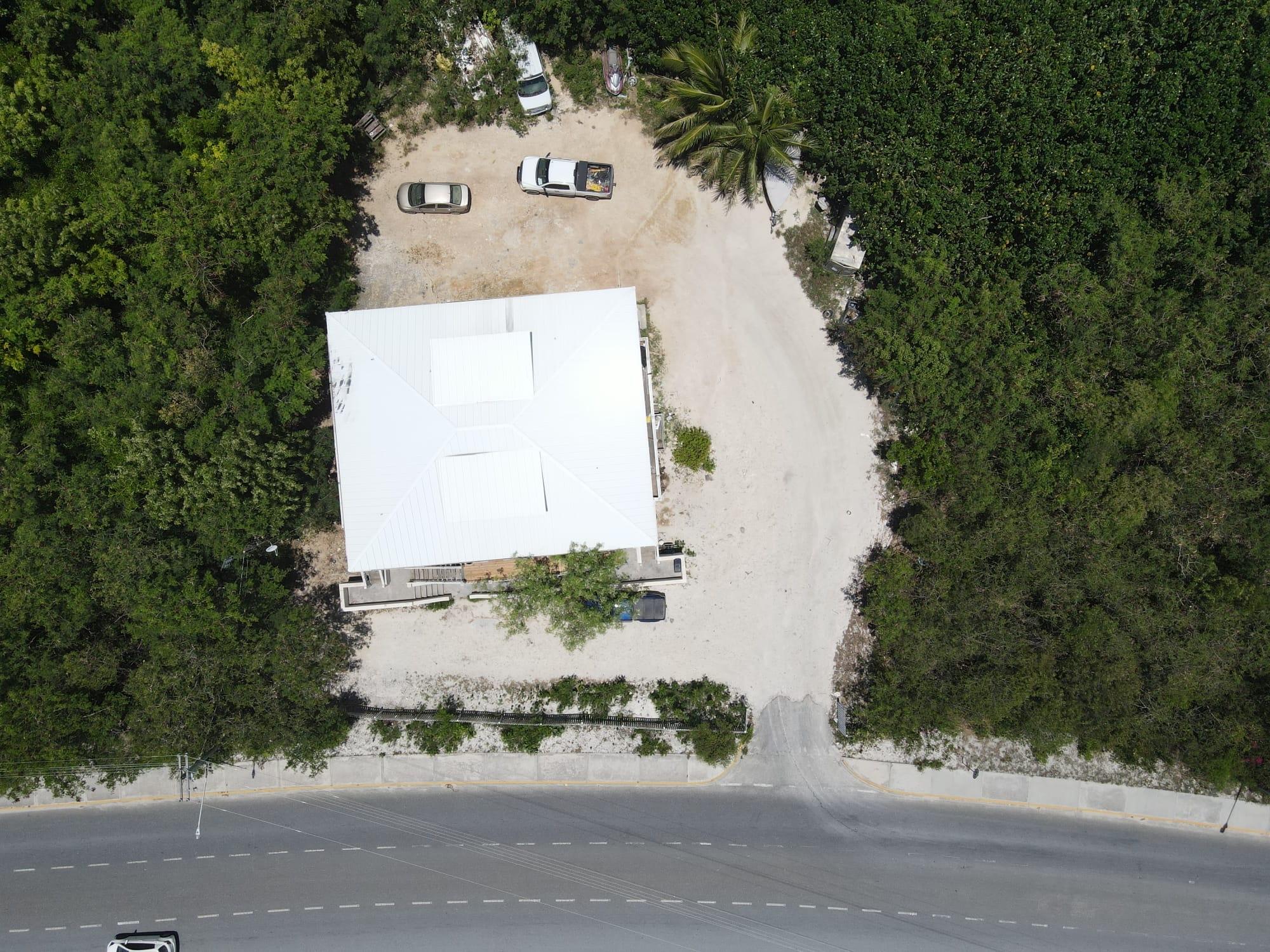 70 AIRPORT ROAD — photo 2