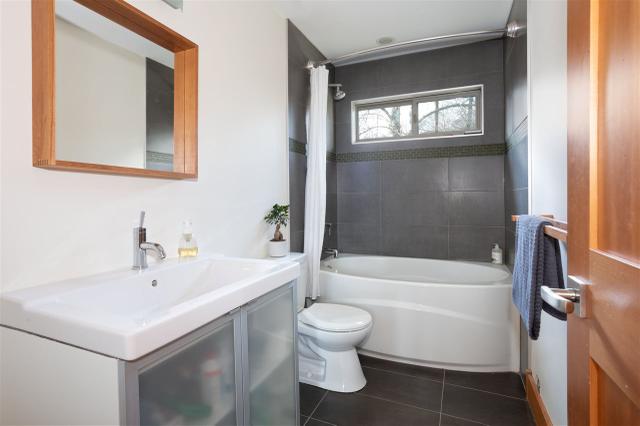 Listing Photo 15