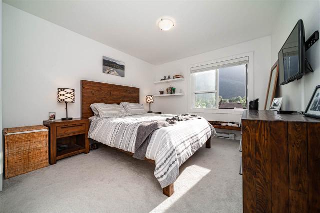 Listing Photo 14