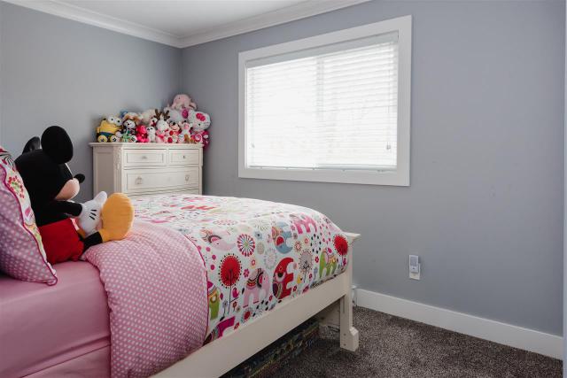 Listing Photo 12