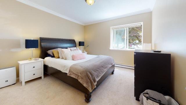 Listing Photo 10