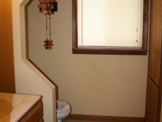 Listing Photo 9