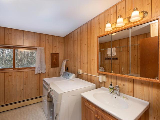 Listing Photo 12