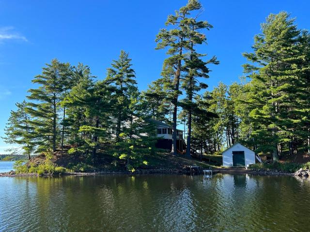 Trude Lake house picture